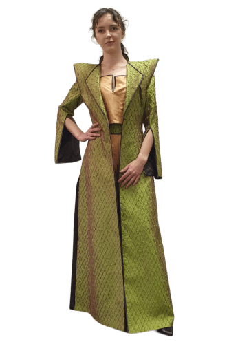 Hanna Bieńkowska kolekcja płaszcze i żakiety - elegancki i niepowtarzalny o wyjątkowym designie płaszcz damski długi wieczorowy, taliowany, zapinany w talii na klamerkę, ze stójką, tafta jedwabna pikowana, zielony, z kieszeniami wpuszczanymi, rękawy długie z rozcięciem,