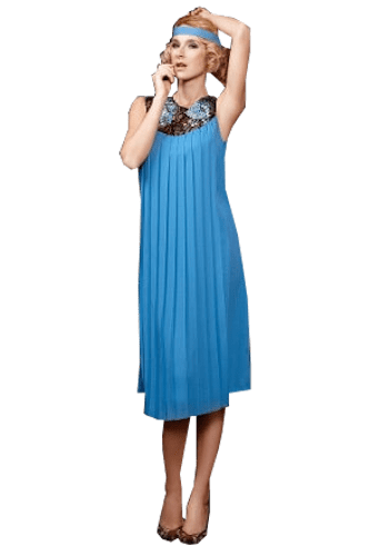 Hanna Bieńkowska kolekcja suknie wieczorowe krótkie - wyjątkowa i elegancka suknia wieczorowa krótka na komunię - ołówkowa, prosta, dekolt pod szyję, plisowana, dla druhny, mamy panny młodej - niebieska